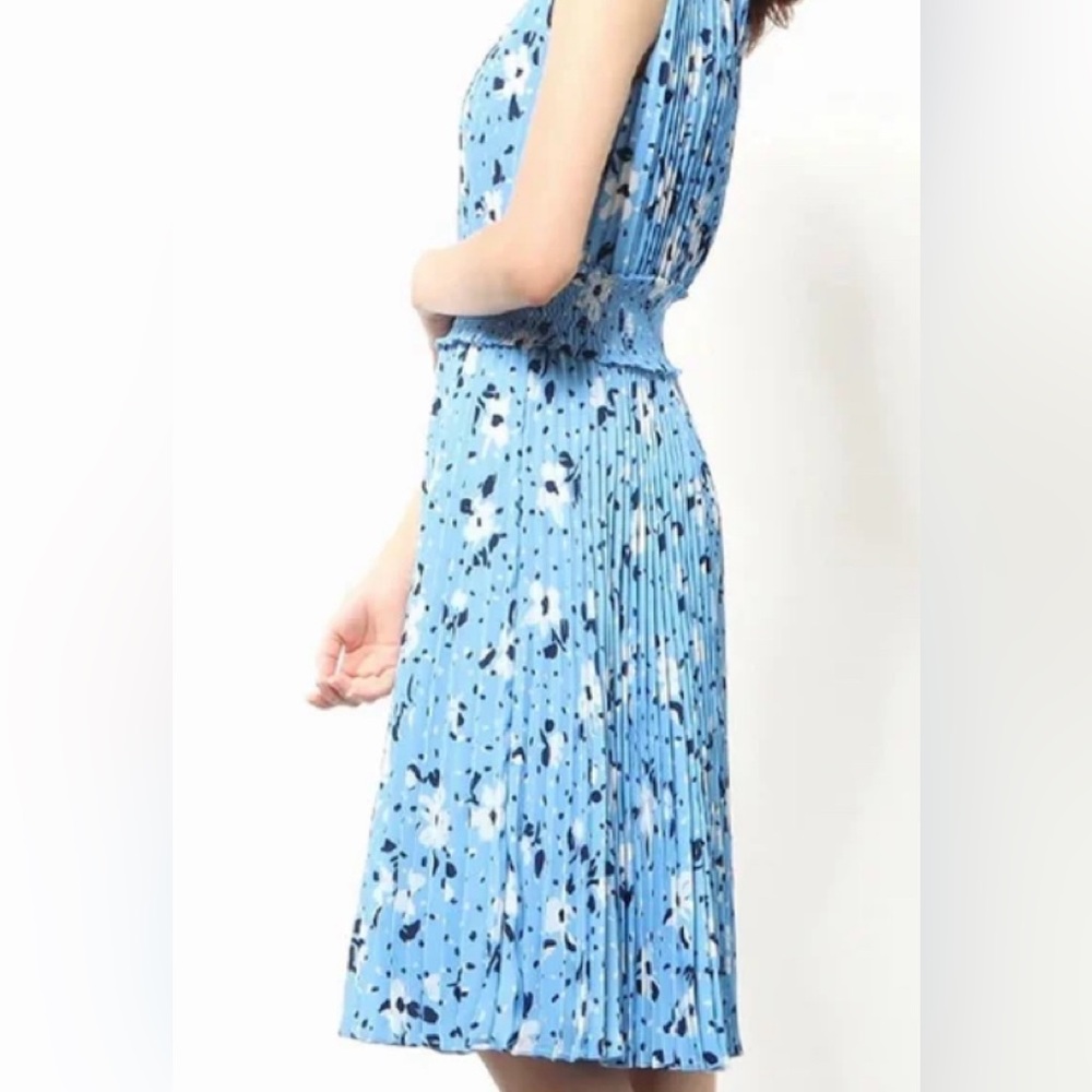 Nanette Lepore Pleated Dress, Size 2 - Picture 8 of 10